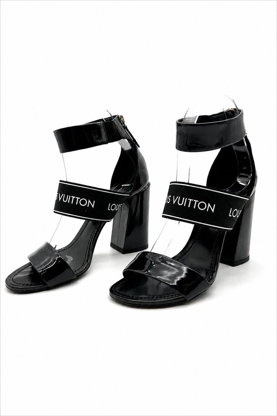 LOUIS VUITTON Trail Black Patent Leather Logo Sandal Size 37 Block Heel